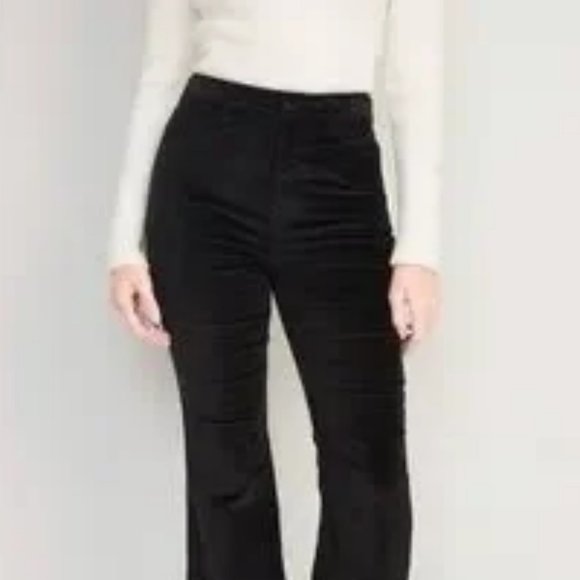 Higher High-Waisted Velvet Flare Plus Size Pants - Picture 4 of 11